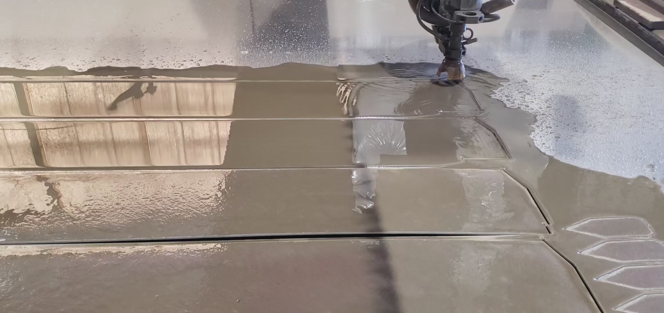 Water jet cutting aluminum plates for truck bed camper